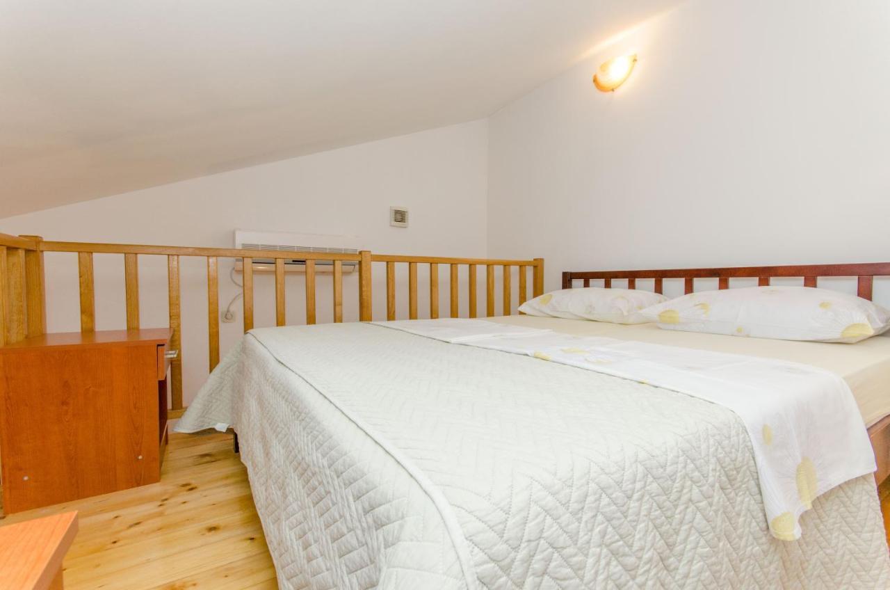 Knezovicapartments Zivogosce Luaran gambar