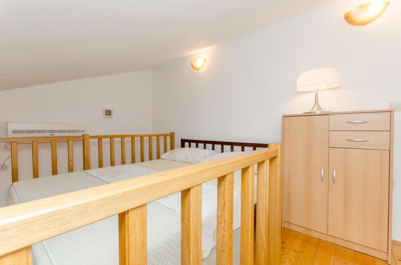 Knezovicapartments Zivogosce Luaran gambar