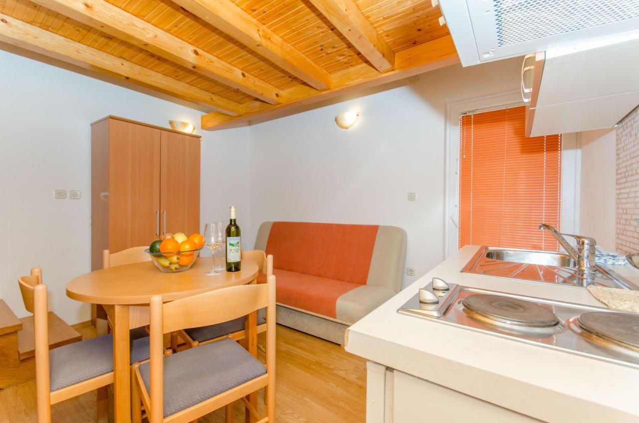 Knezovicapartments Zivogosce Luaran gambar