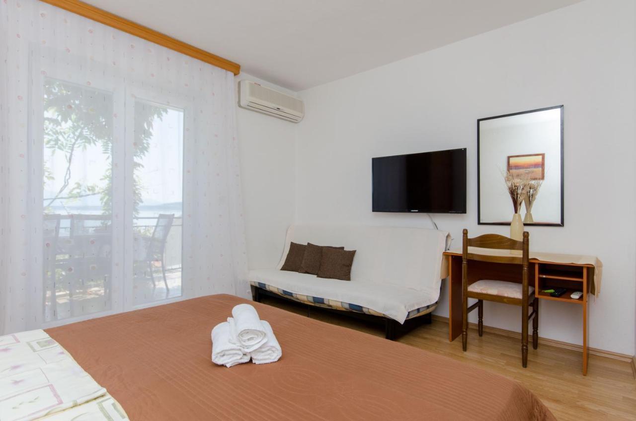 Knezovicapartments Zivogosce Luaran gambar