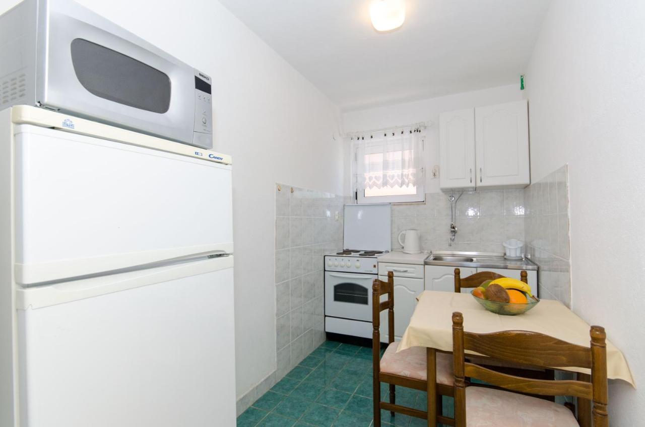 Knezovicapartments Zivogosce Luaran gambar