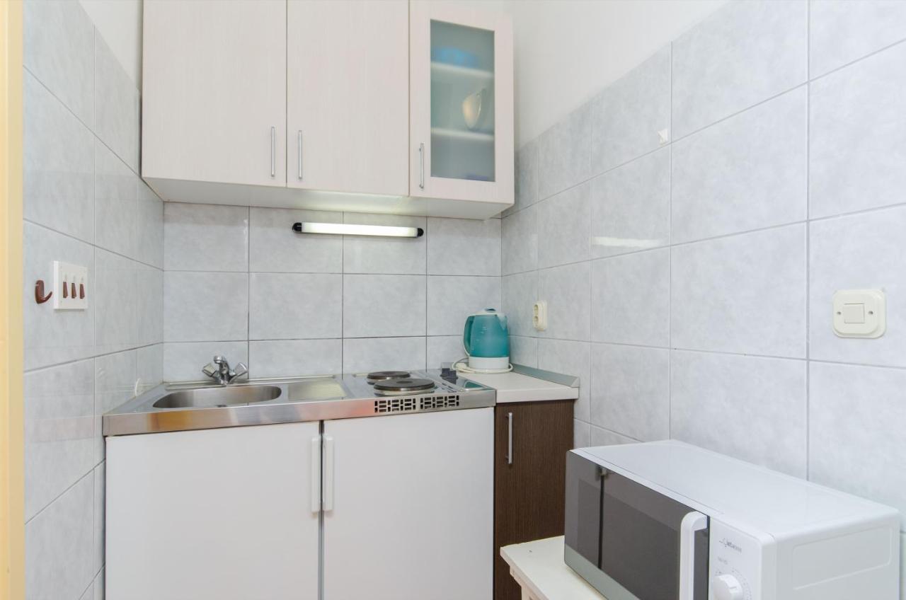 Knezovicapartments Zivogosce Luaran gambar