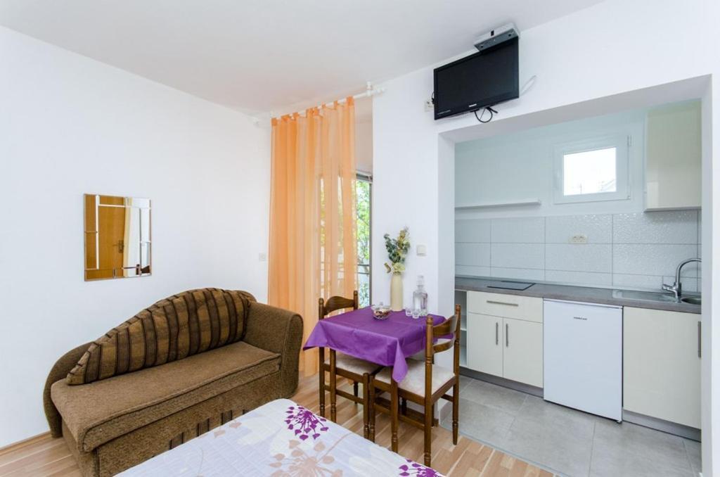 Knezovicapartments Zivogosce Luaran gambar