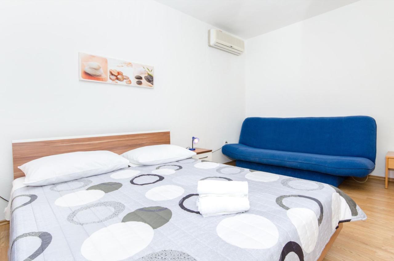 Knezovicapartments Zivogosce Luaran gambar